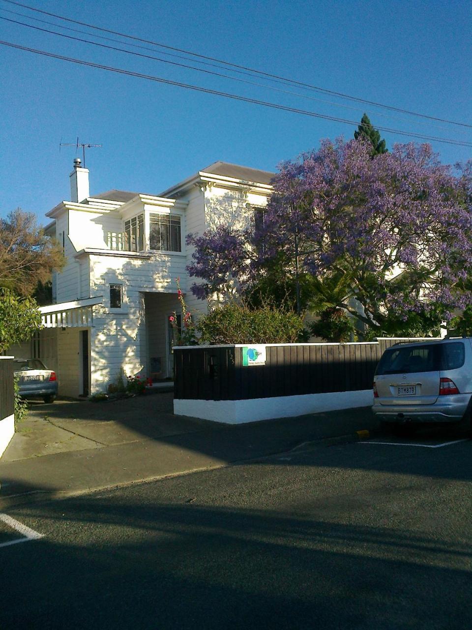 Honeysuckle House Hostel Nelson Exterior photo